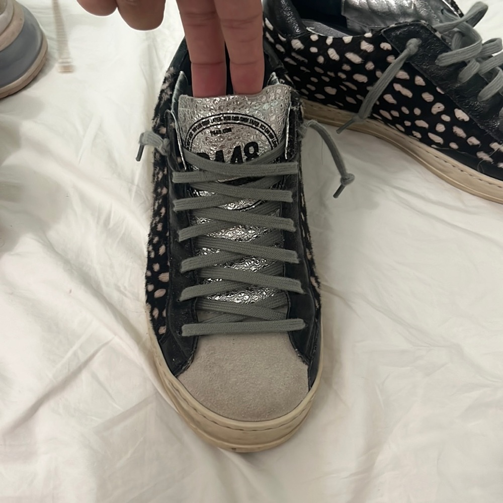 P448 Womens 9.5 sneakers